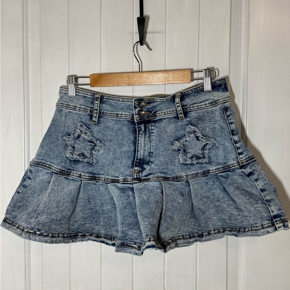 Sweet Society Star Patch Pleated Denim Skirt